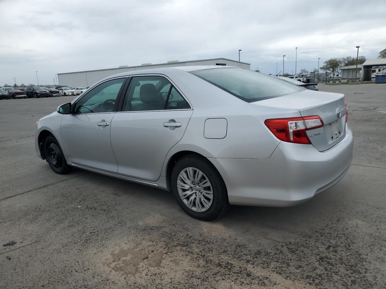 2012 TOYOTA CAMRY BASE - Фото 2