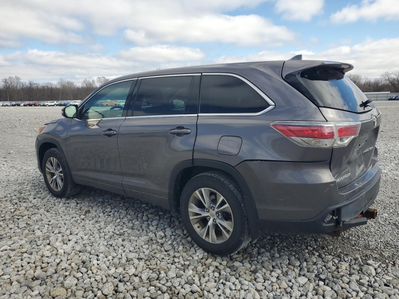 2015 TOYOTA HIGHLANDER - Image 2