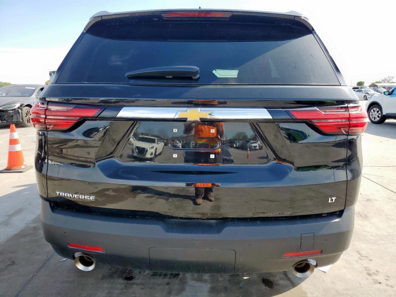 2023 CHEVROLET TRAVERSE L - Image 6