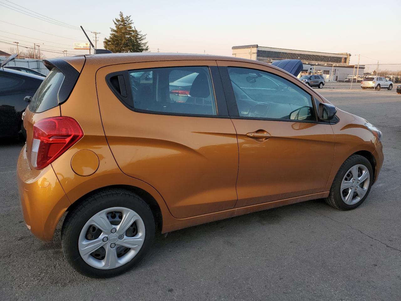 2019 CHEVROLET SPARK LS - Фото 3