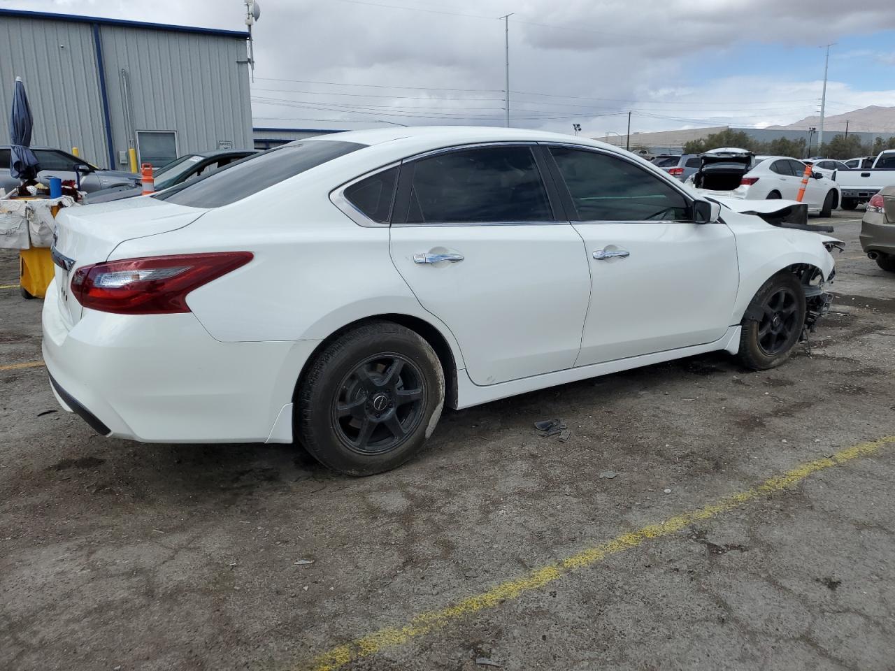 2018 NISSAN ALTIMA 2.5 - Фото 3