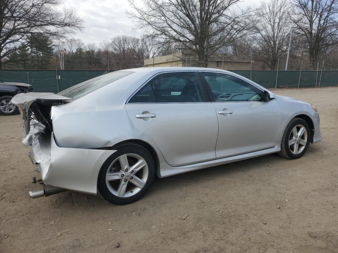 2012 TOYOTA CAMRY BASE - Фото 3