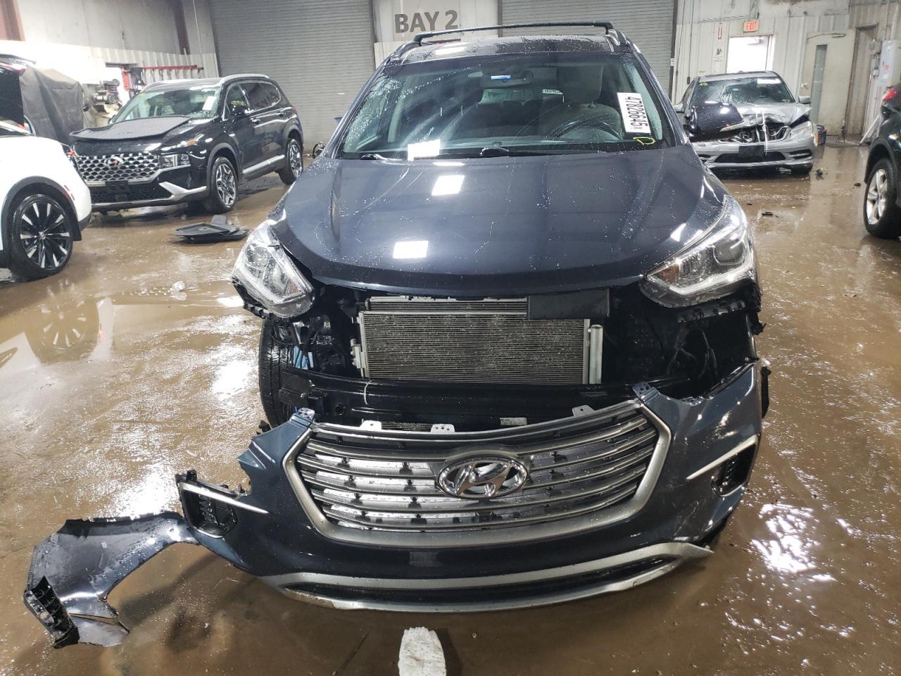 2017 HYUNDAI SANTA FE S - Image 5
