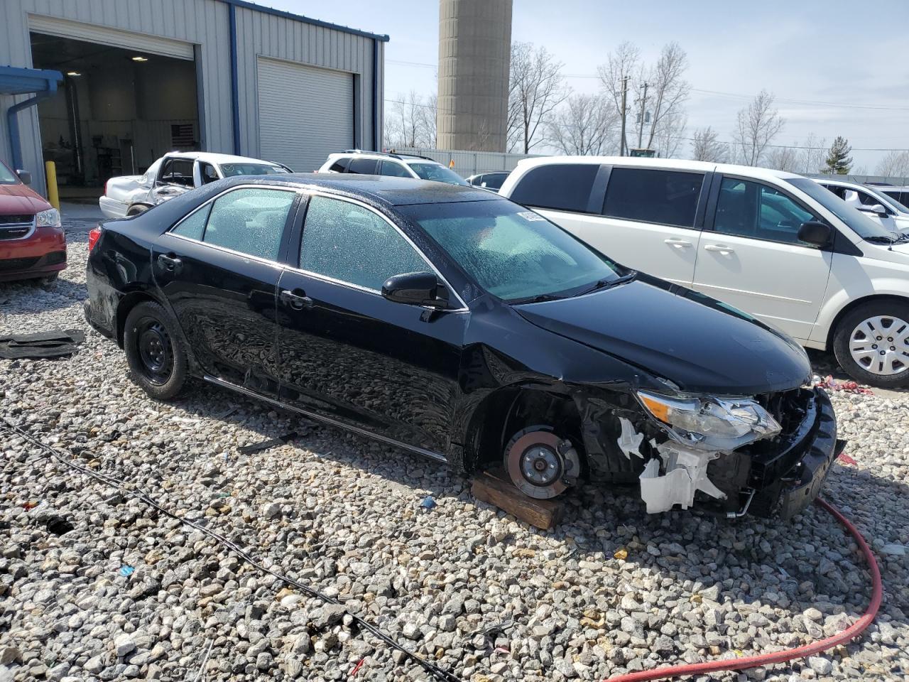 2014 TOYOTA CAMRY L - Фото 4
