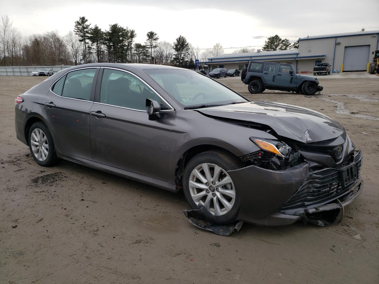 2018 TOYOTA CAMRY L - Фото 4