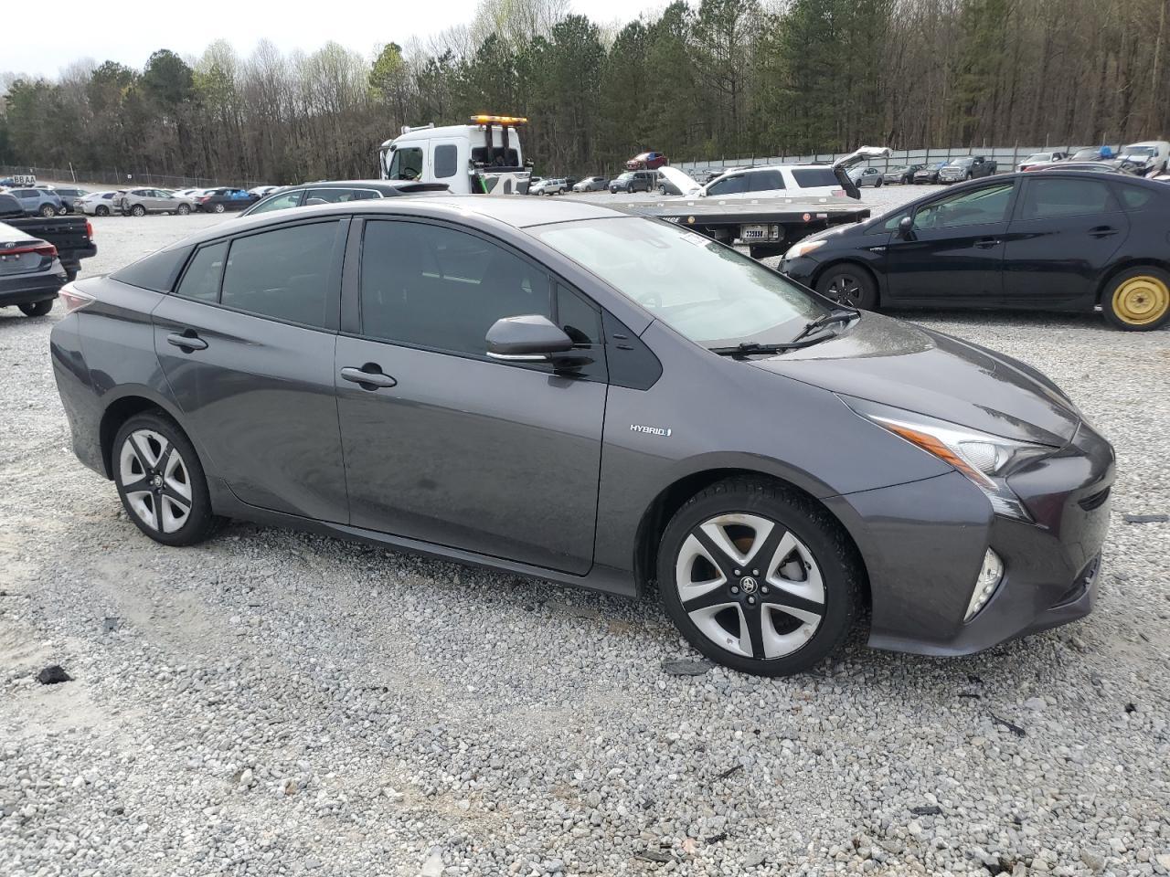 2016 TOYOTA PRIUS - Image 4