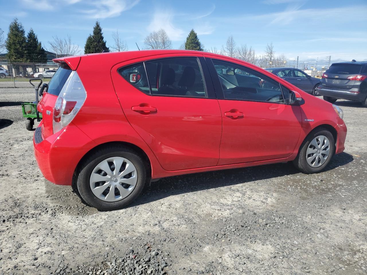 2013 TOYOTA PRIUS C - Image 3