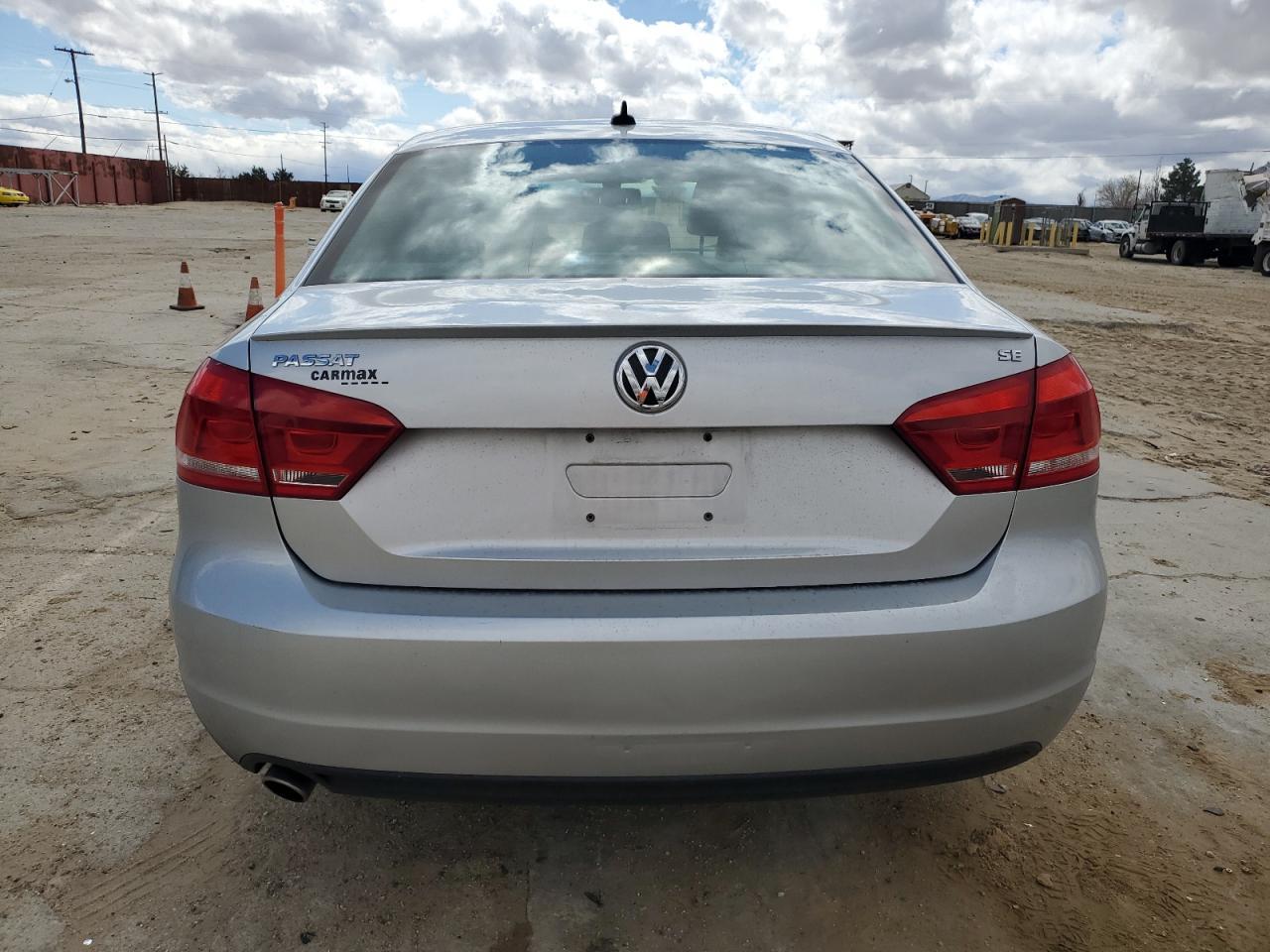2013 VOLKSWAGEN PASSAT SE - Image 6
