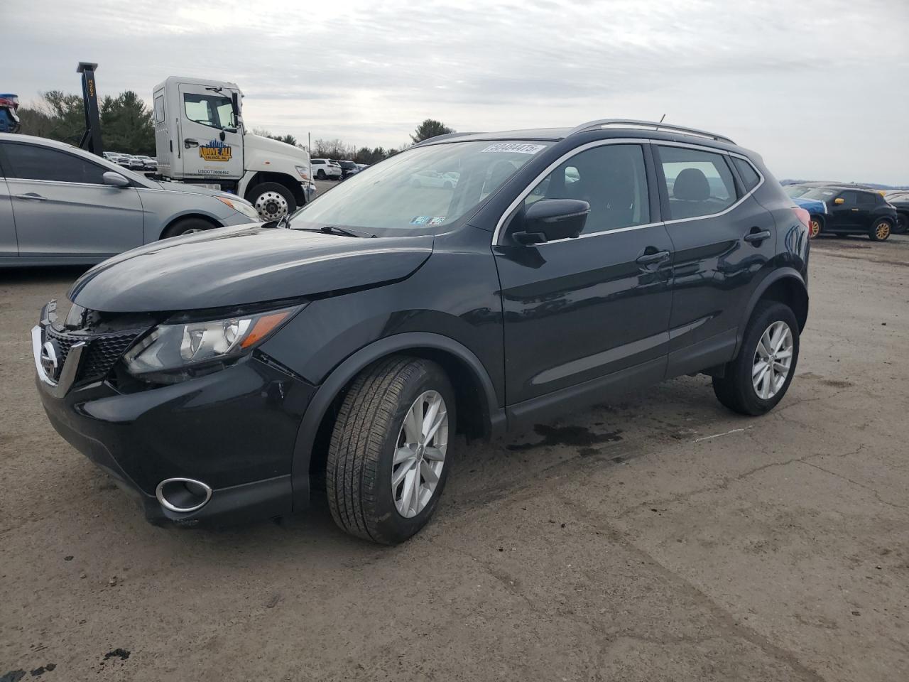 2017 NISSAN ROGUE SPOR