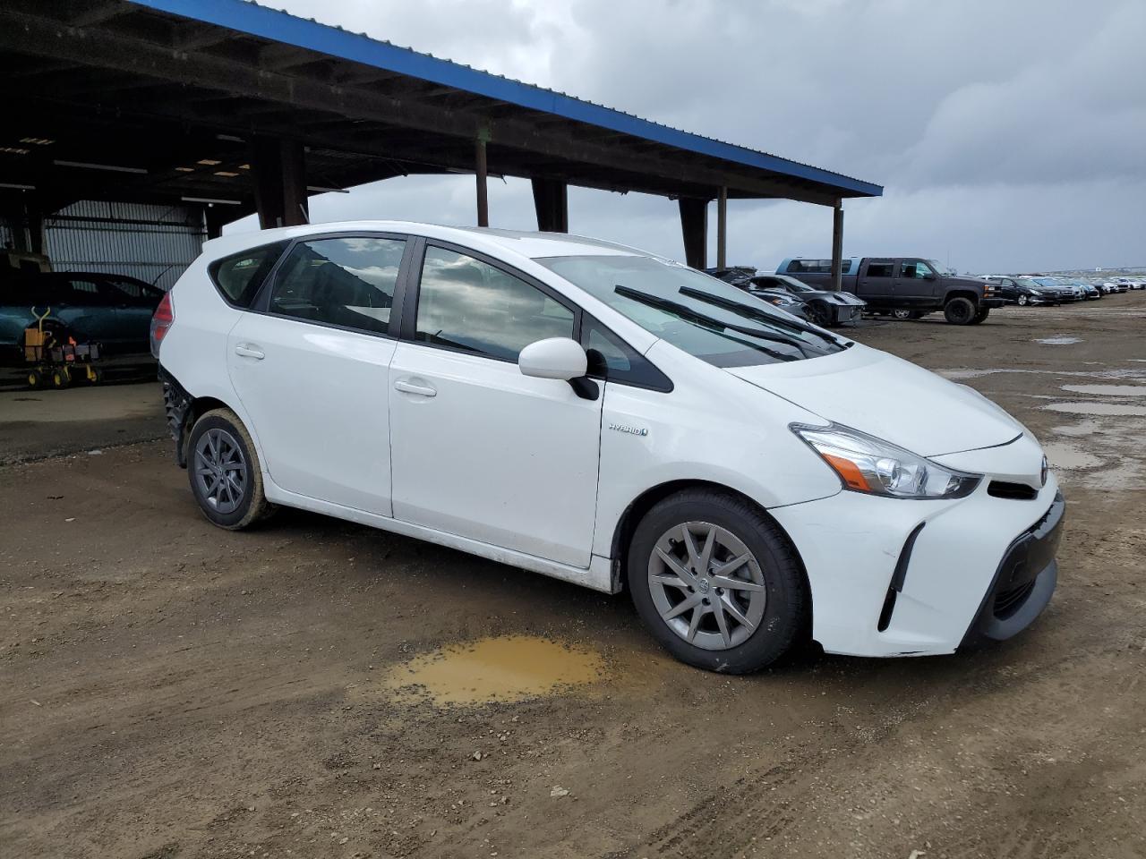 2016 TOYOTA PRIUS V - Фото 4