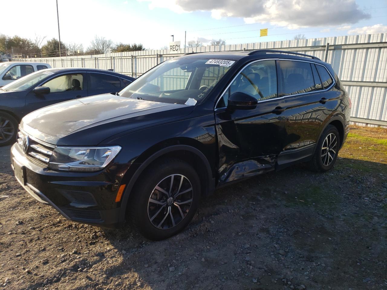 2021 VOLKSWAGEN TIGUAN SE