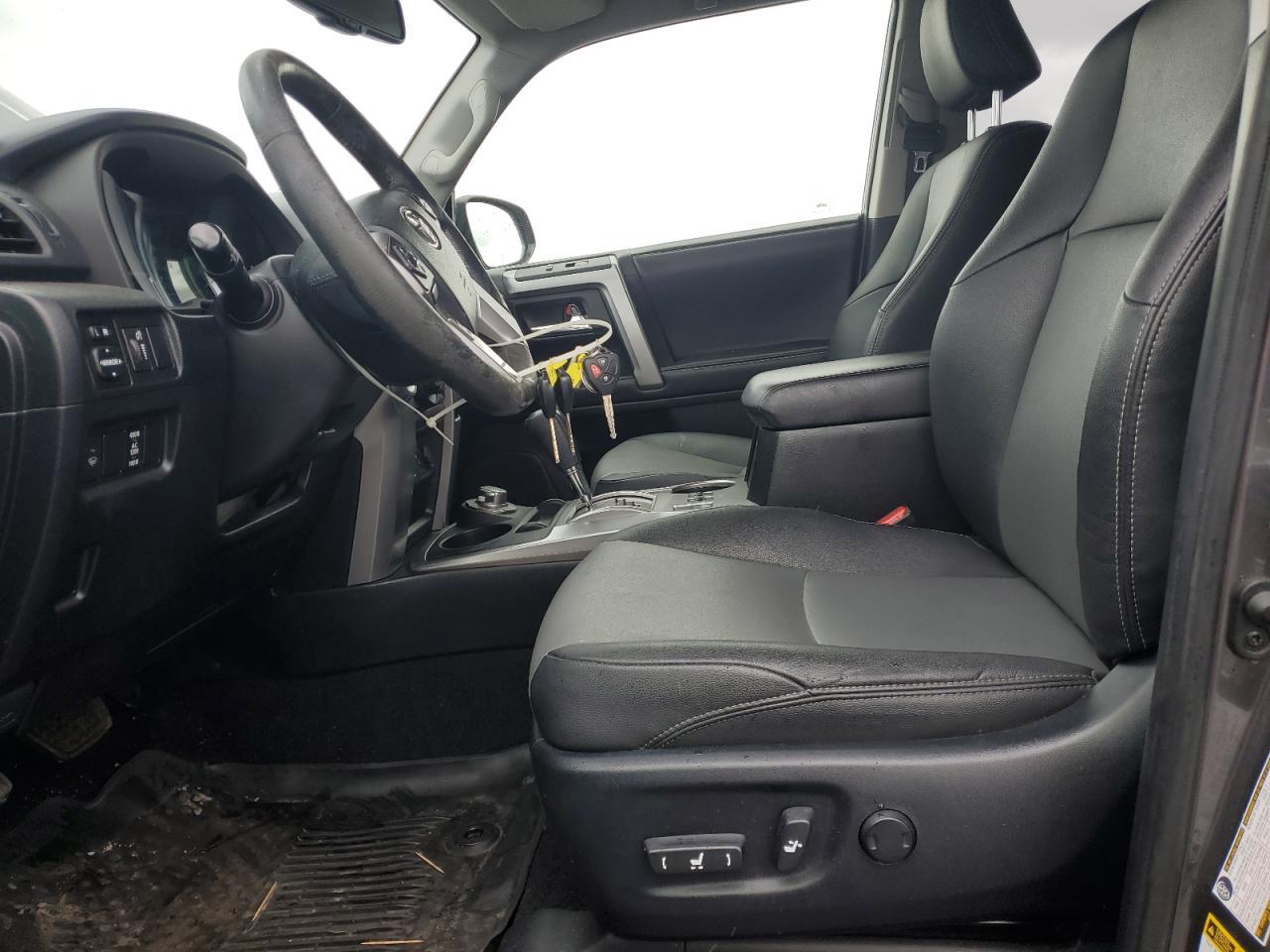 2019 TOYOTA 4RUNNER SR - Image 7