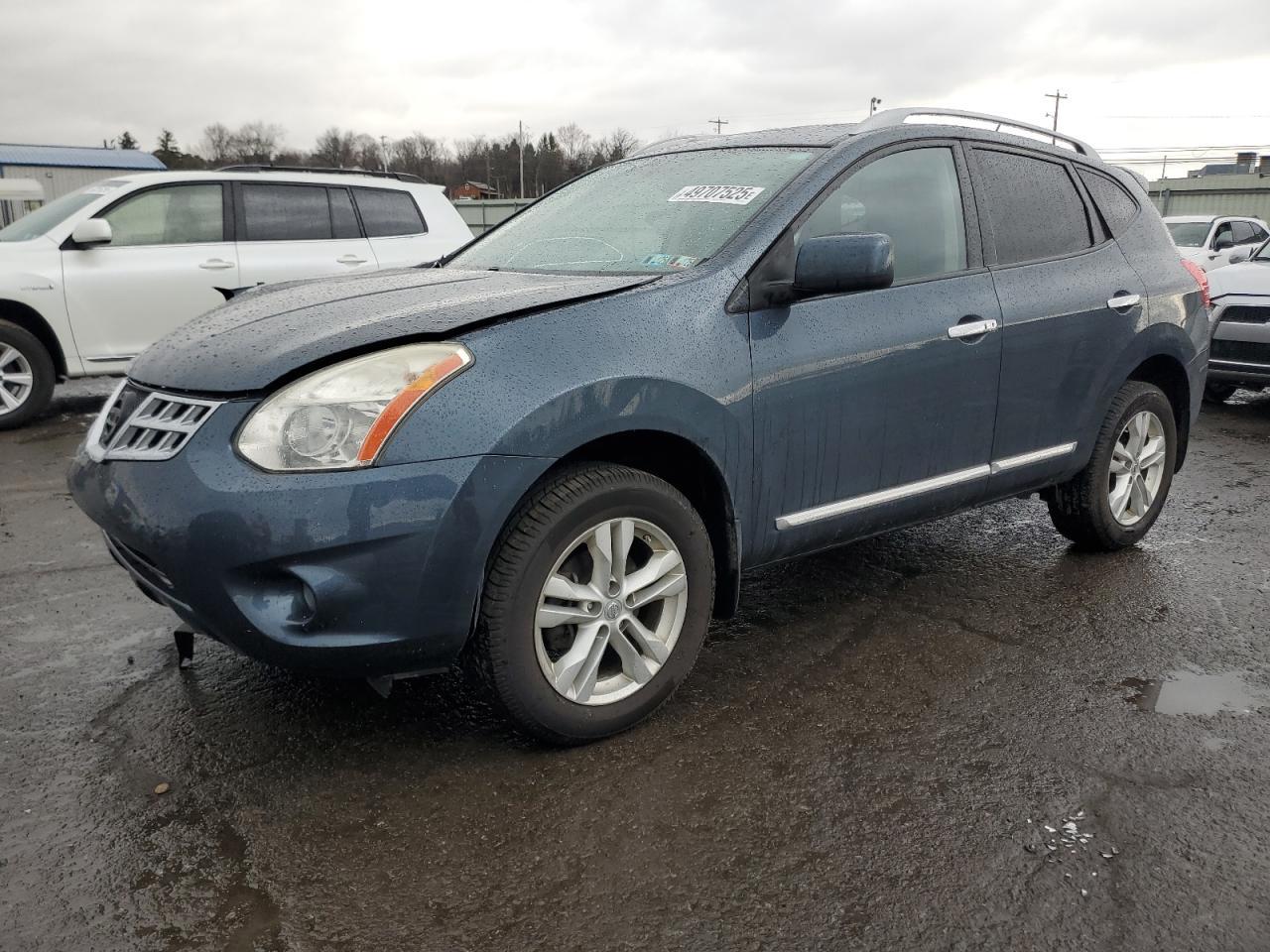 2013 NISSAN ROGUE S