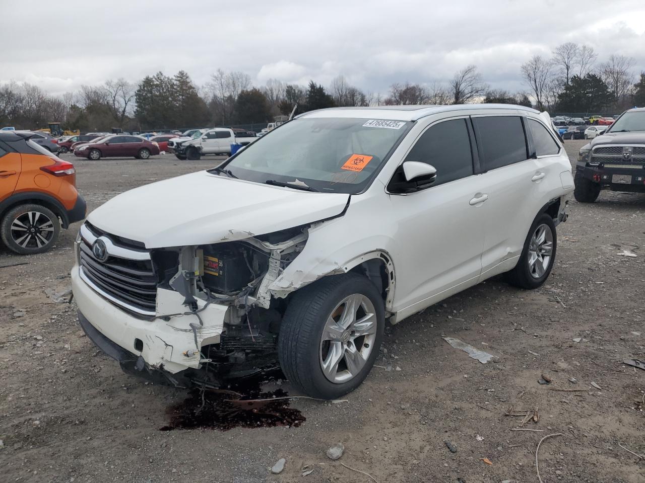 2015 TOYOTA HIGHLANDER