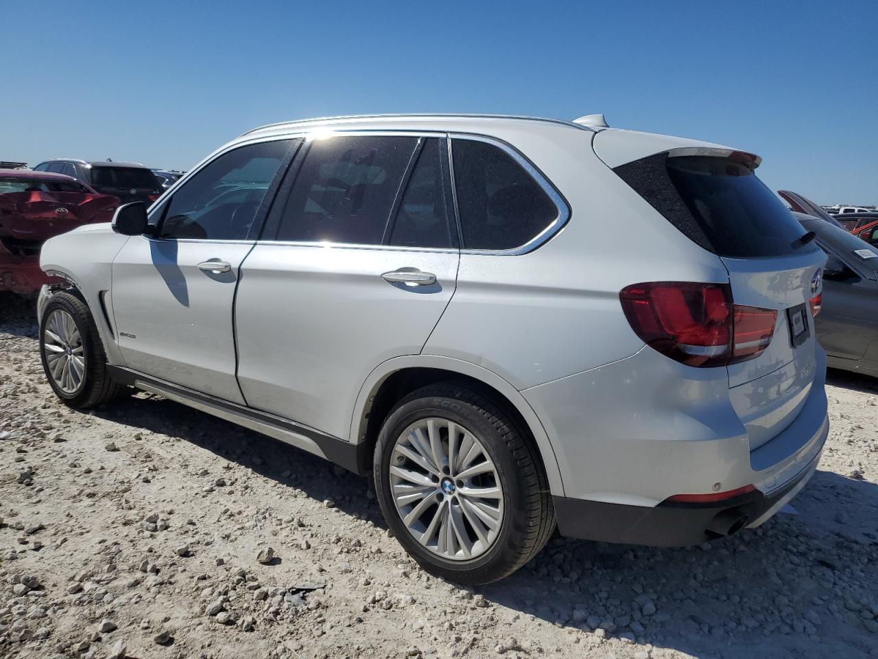 2016 BMW X5 XDRIVE3 - Фото 2