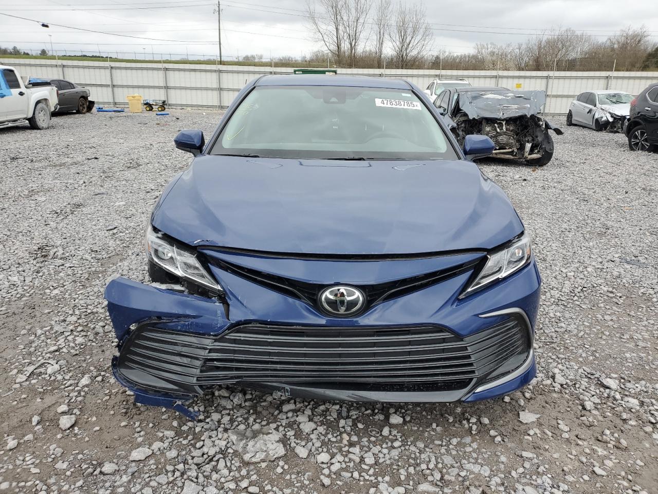 2024 TOYOTA CAMRY LE - Фото 5