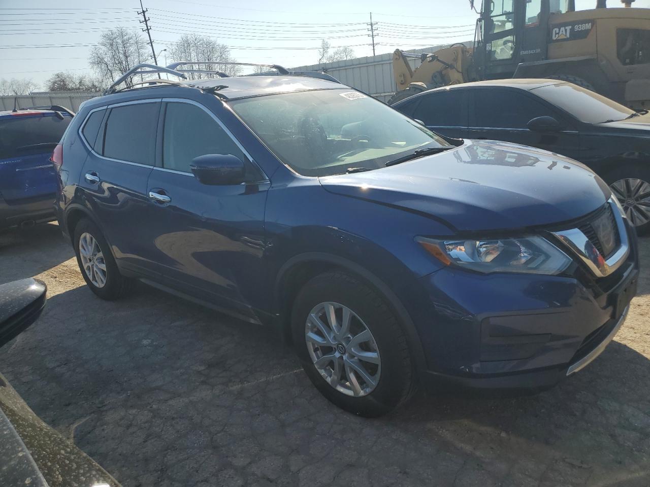 2017 NISSAN ROGUE S - Image 4
