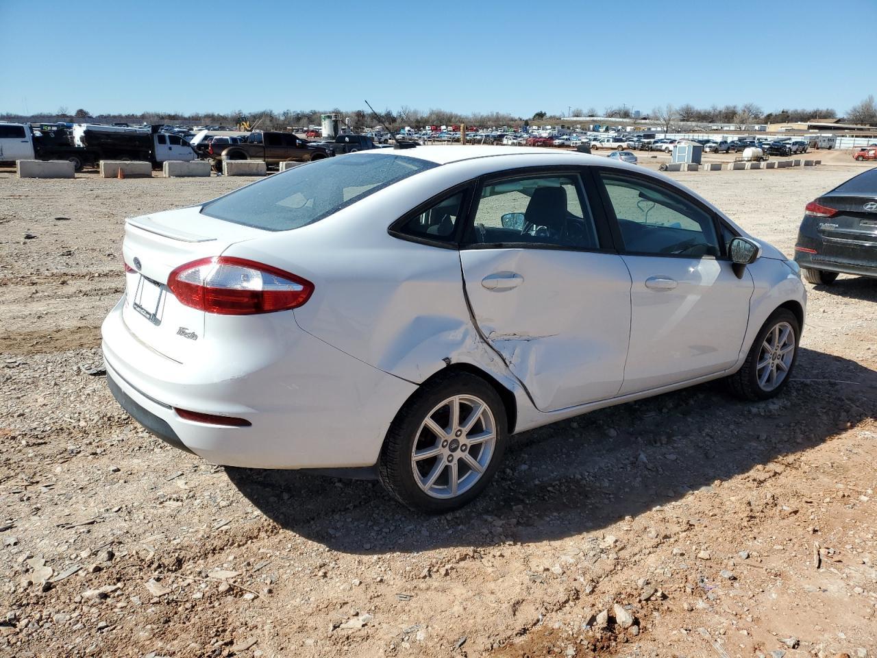 2019 FORD FIESTA SE - Image 3