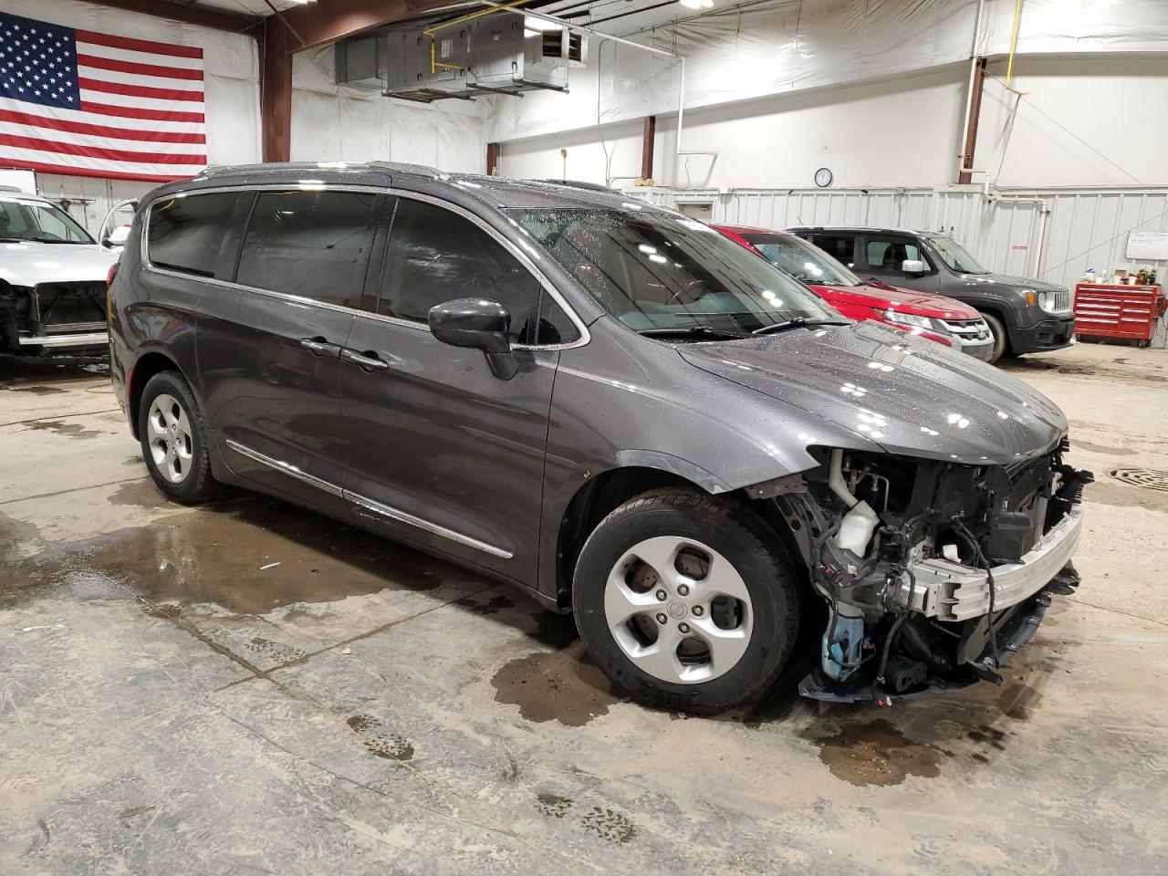 2017 CHRYSLER PACIFICA T - Image 4