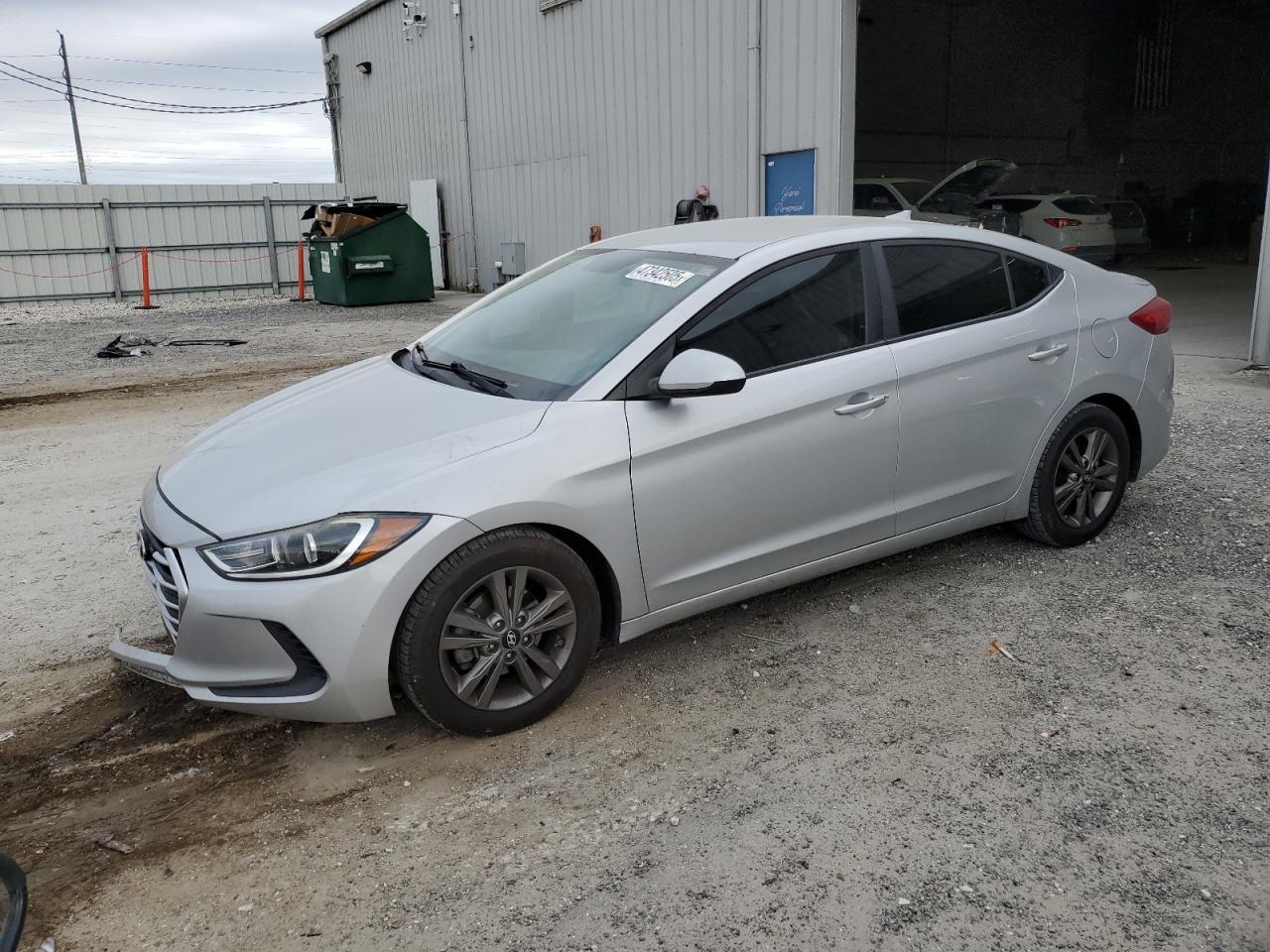 2018 HYUNDAI ELANTRA SE