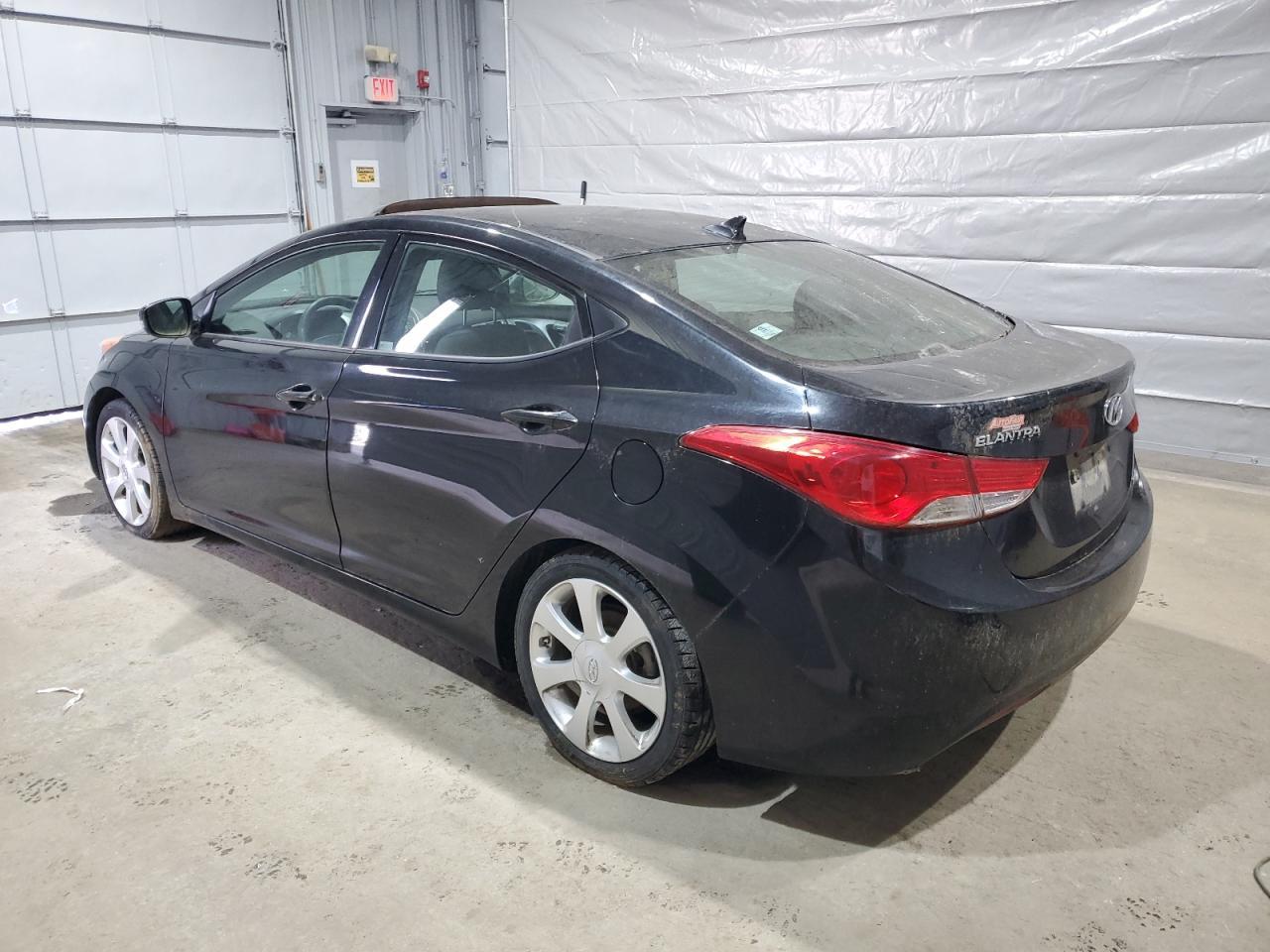 2013 HYUNDAI ELANTRA GL - Image 2