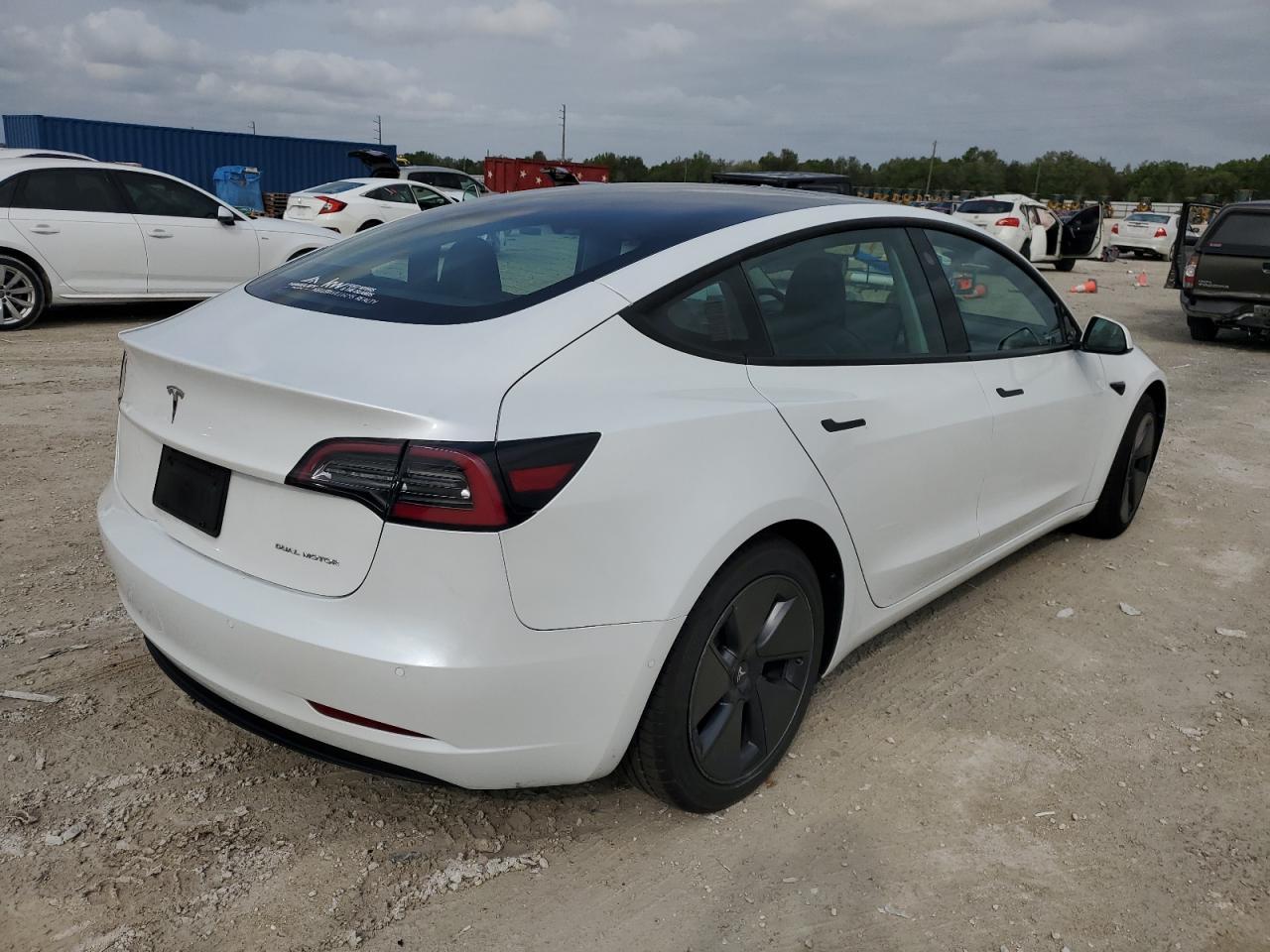 2022 TESLA MODEL 3 - Image 3