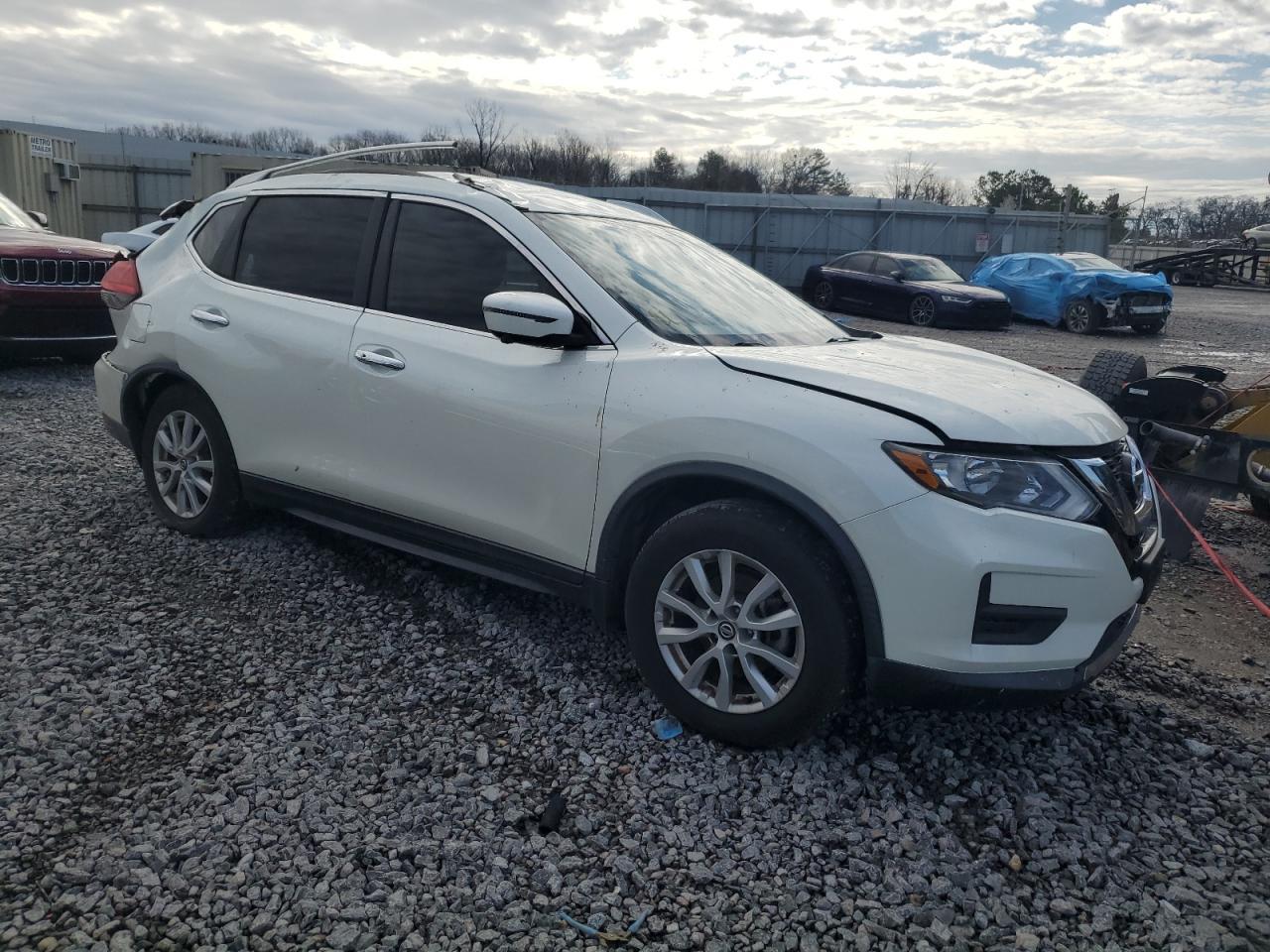 2017 NISSAN ROGUE S - Image 4