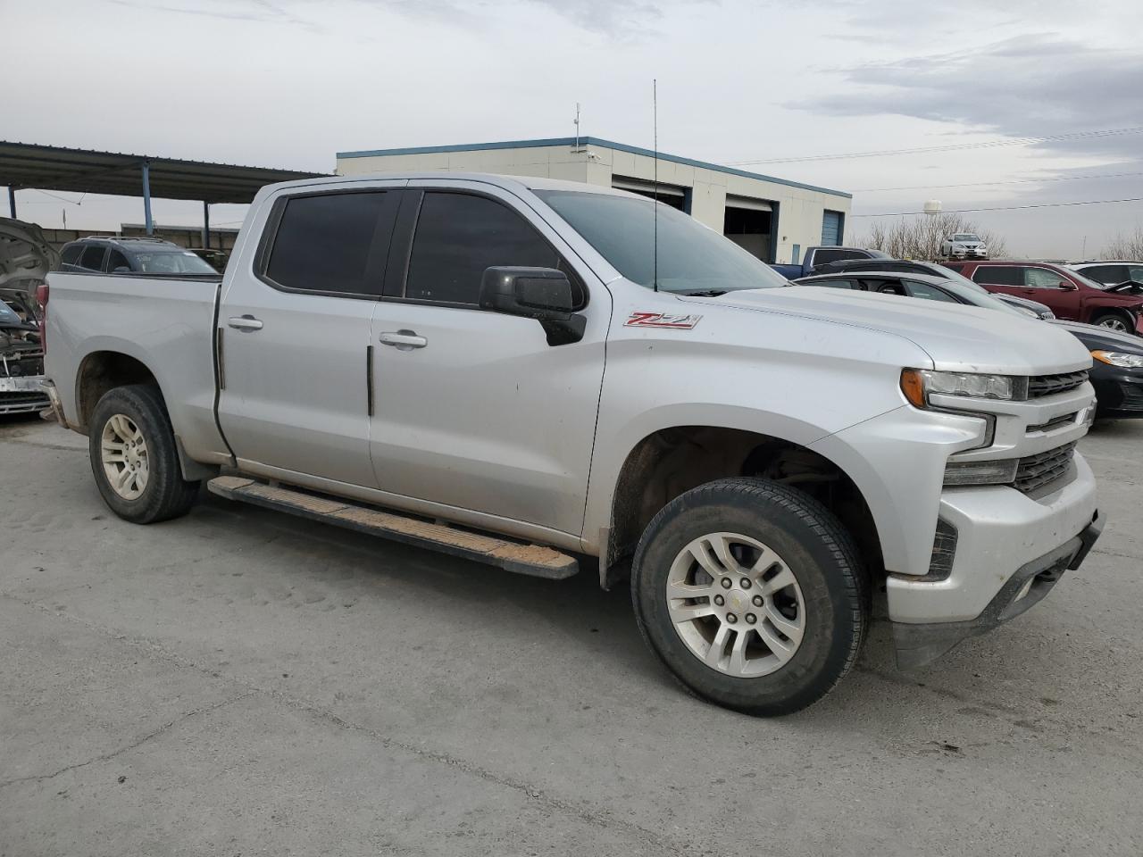 2021 CHEVROLET SILVERADO - Фото 4