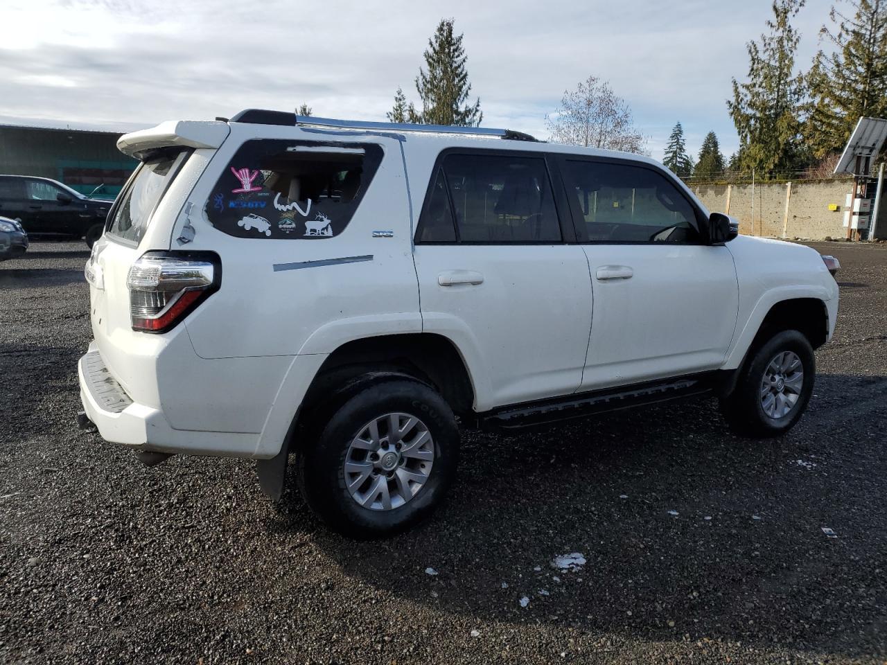 2020 TOYOTA 4RUNNER SR - Фото 3