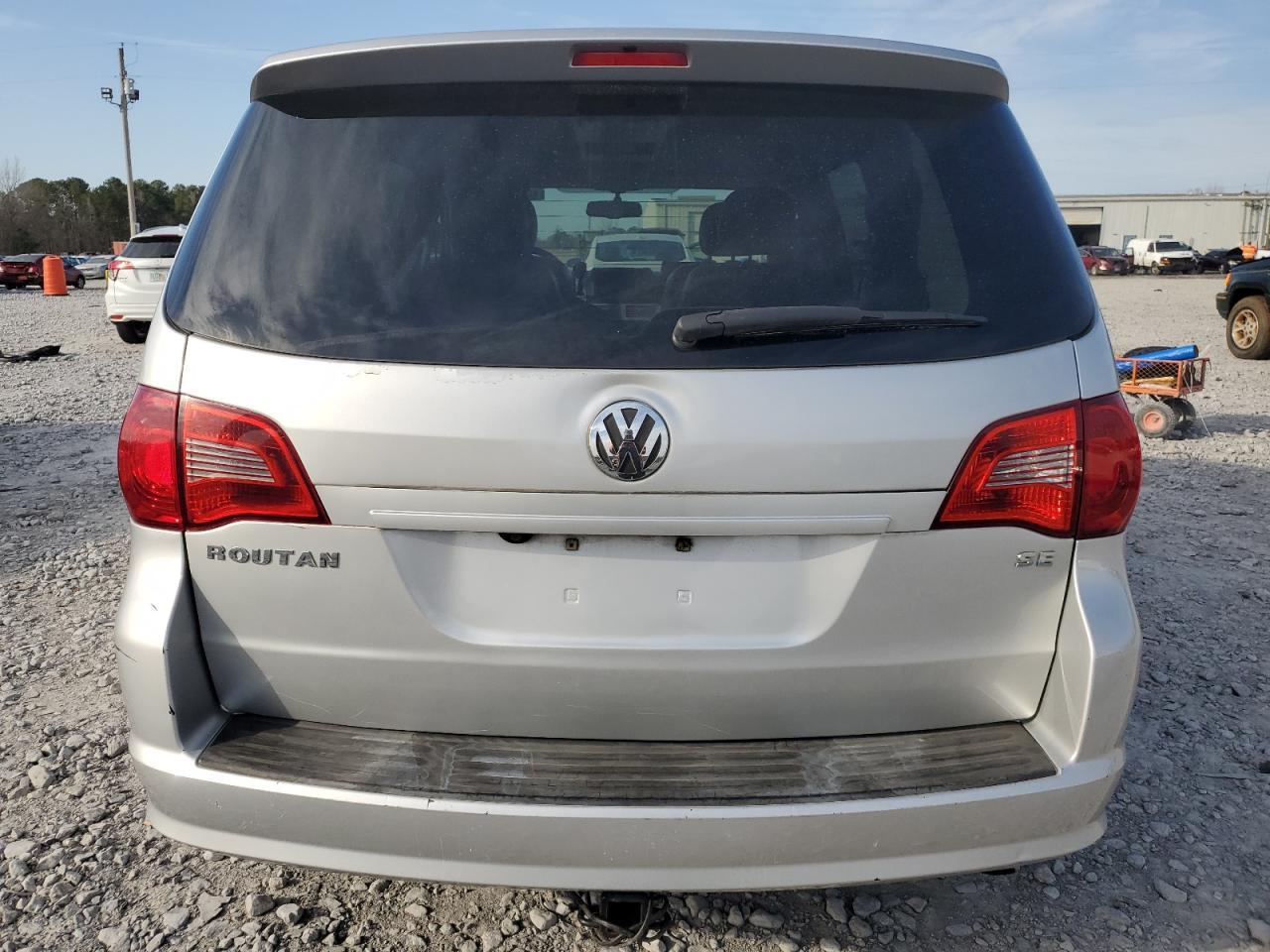 2010 VOLKSWAGEN ROUTAN SE - Фото 6
