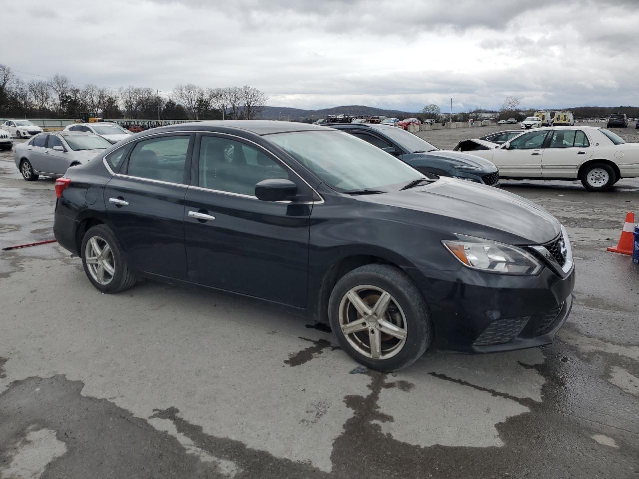 2017 NISSAN SENTRA S - Фото 4
