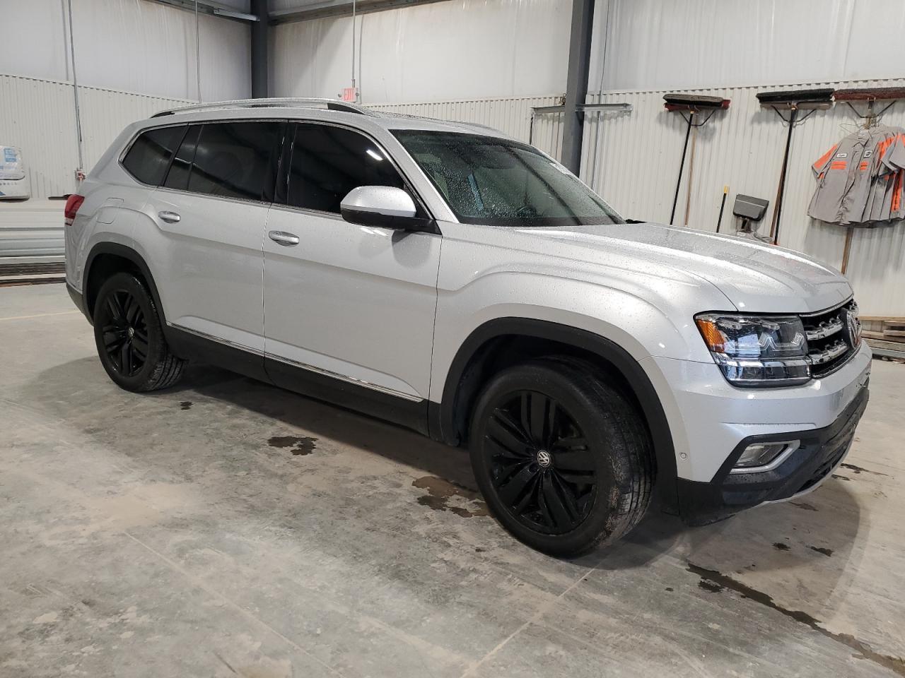 2019 VOLKSWAGEN ATLAS SEL - Image 4