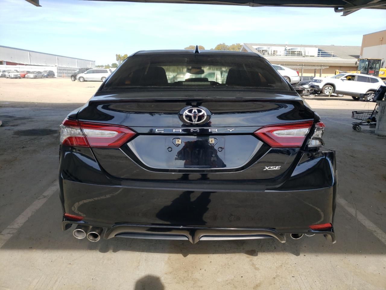2018 TOYOTA CAMRY XSE - Image 6