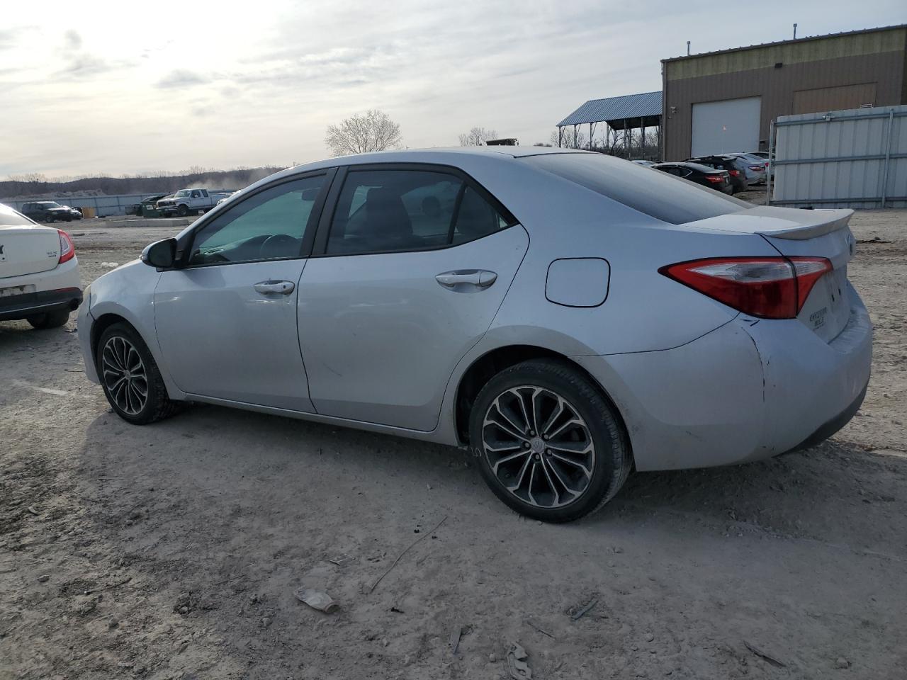 2015 TOYOTA COROLLA L - Image 2