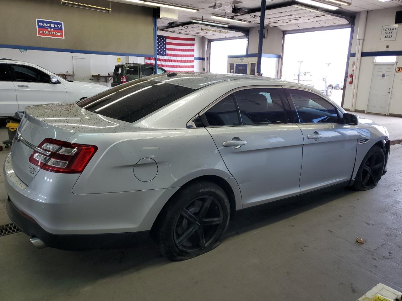 2013 FORD TAURUS SEL - Фото 3