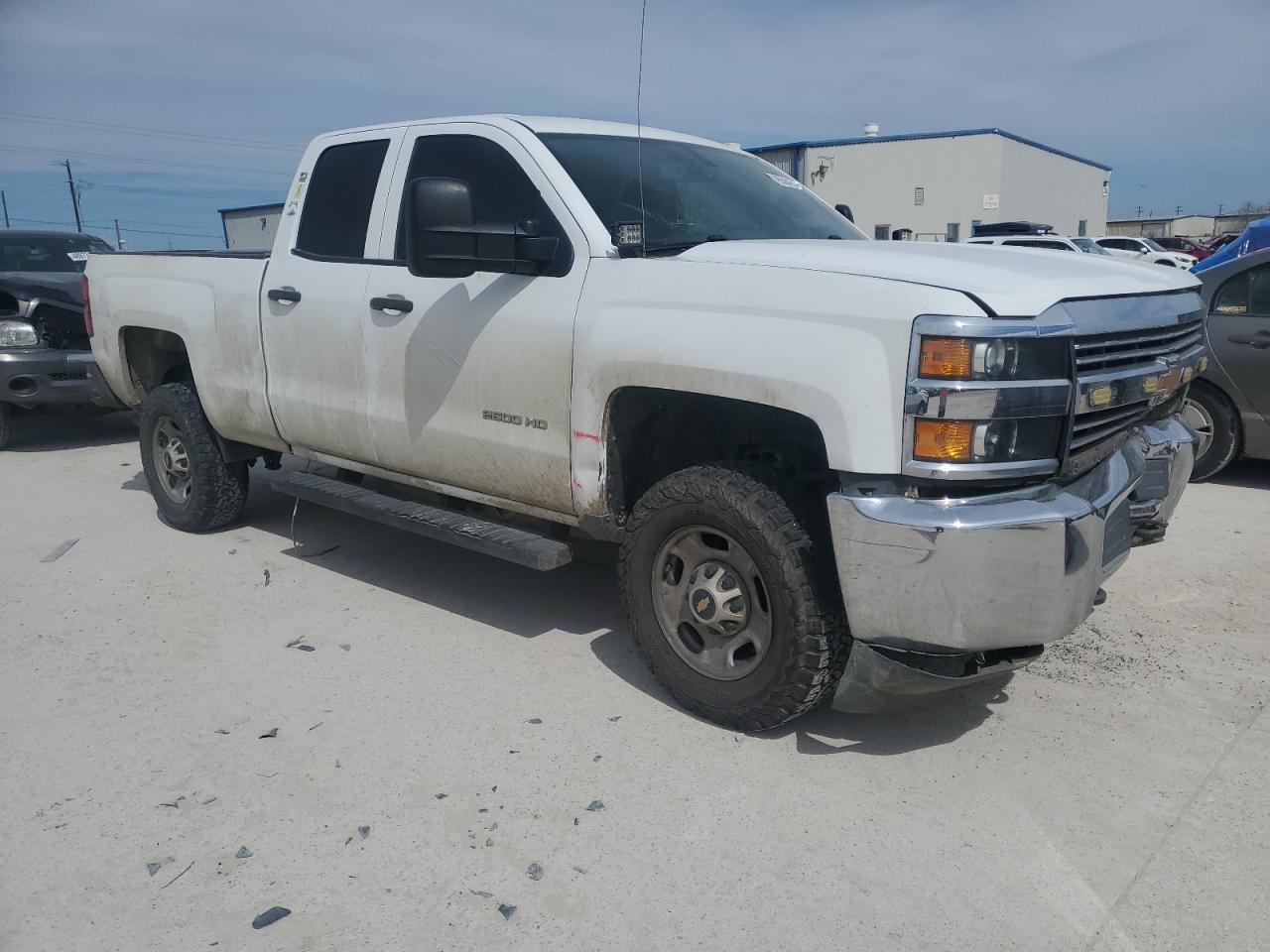 2015 CHEVROLET SILVERADO - Image 4