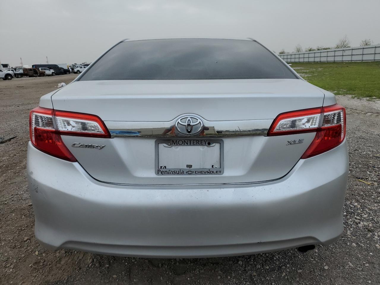 2013 TOYOTA CAMRY L - Фото 6