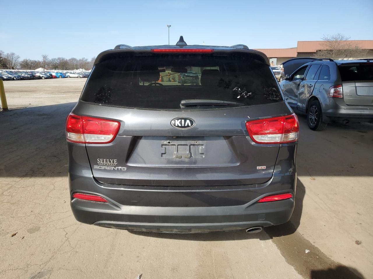 2016 KIA SORENTO LX - Image 6