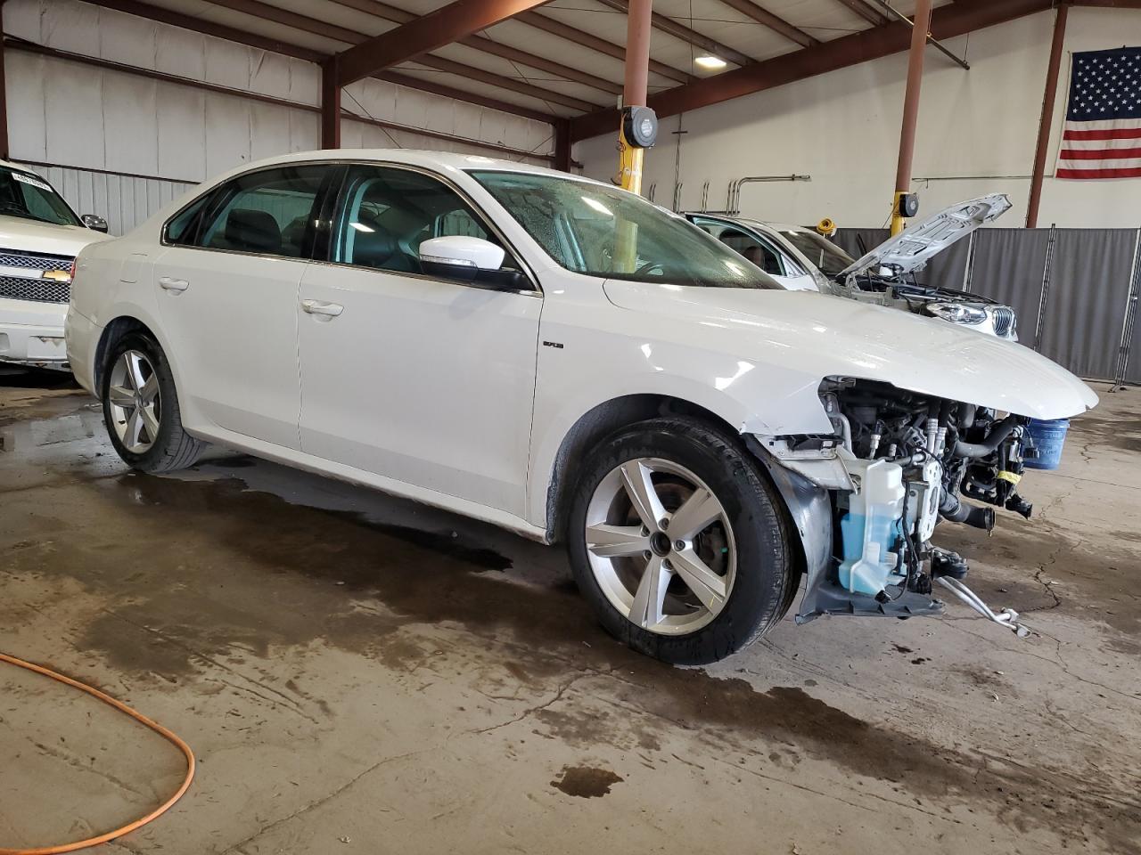 2015 VOLKSWAGEN PASSAT S - Фото 4