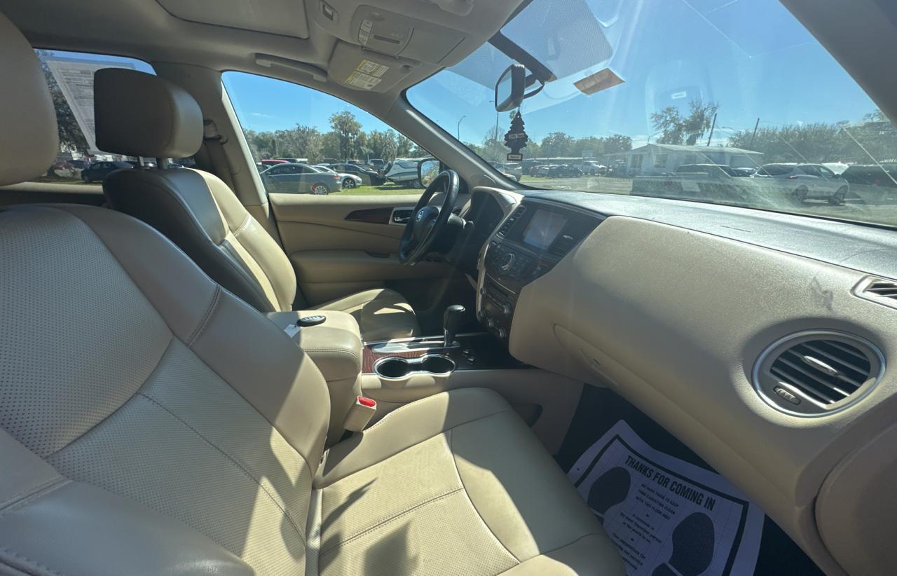 2017 NISSAN PATHFINDER - Image 5