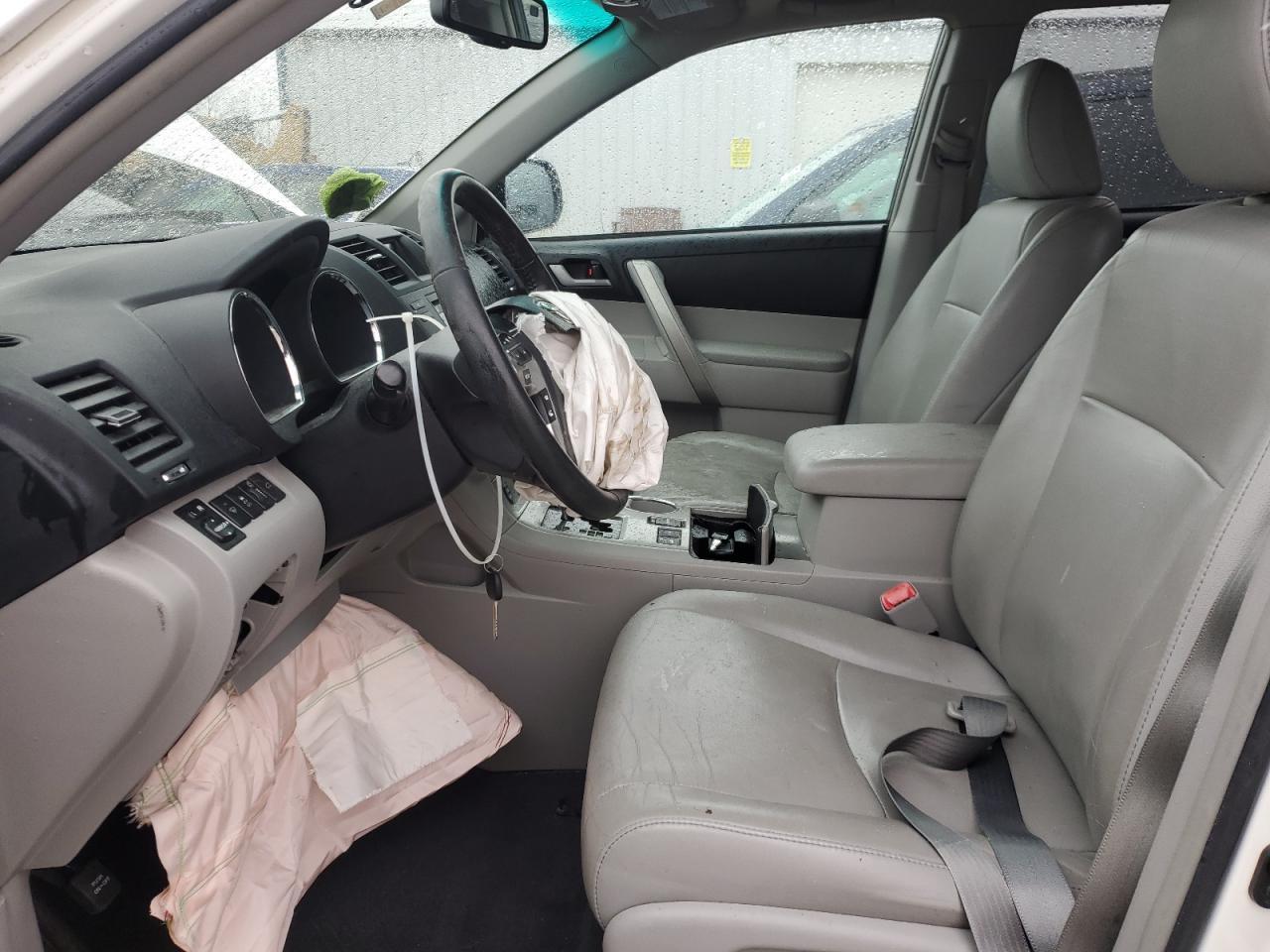 2012 TOYOTA HIGHLANDER - Image 7