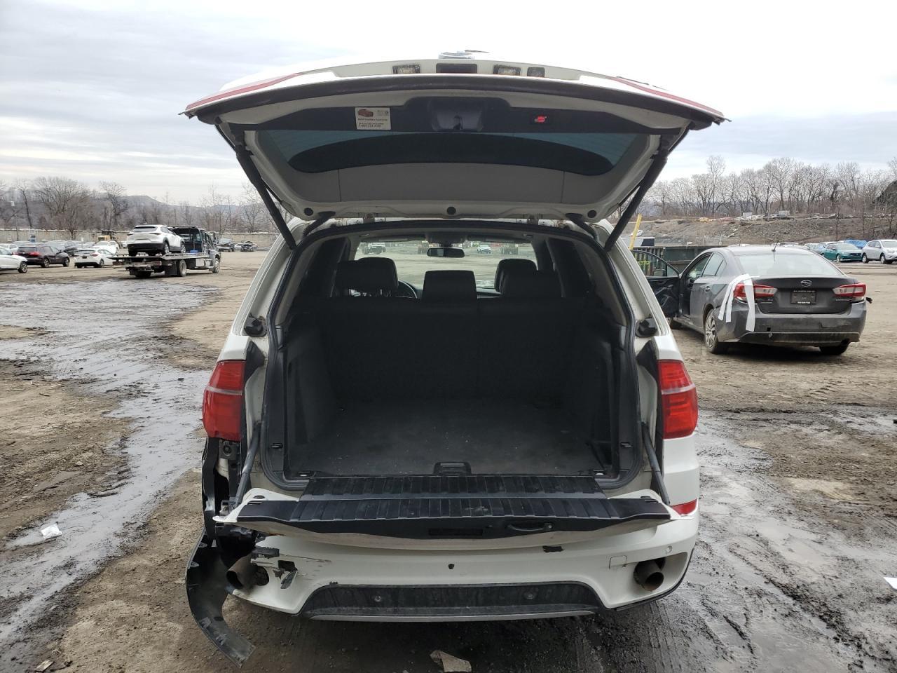2012 BMW X5 XDRIVE3 - Image 6