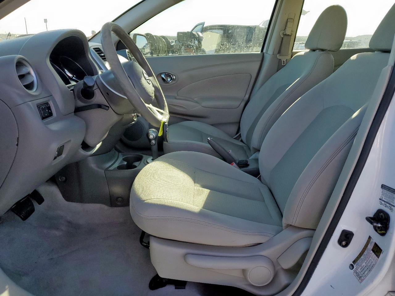 2014 NISSAN VERSA S - Фото 7