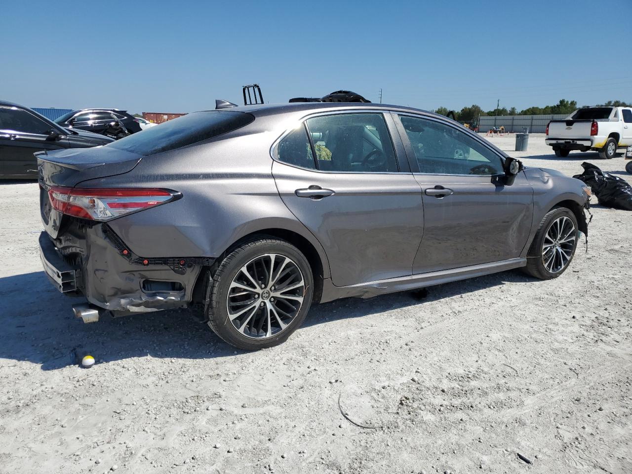 2019 TOYOTA CAMRY L - Image 3