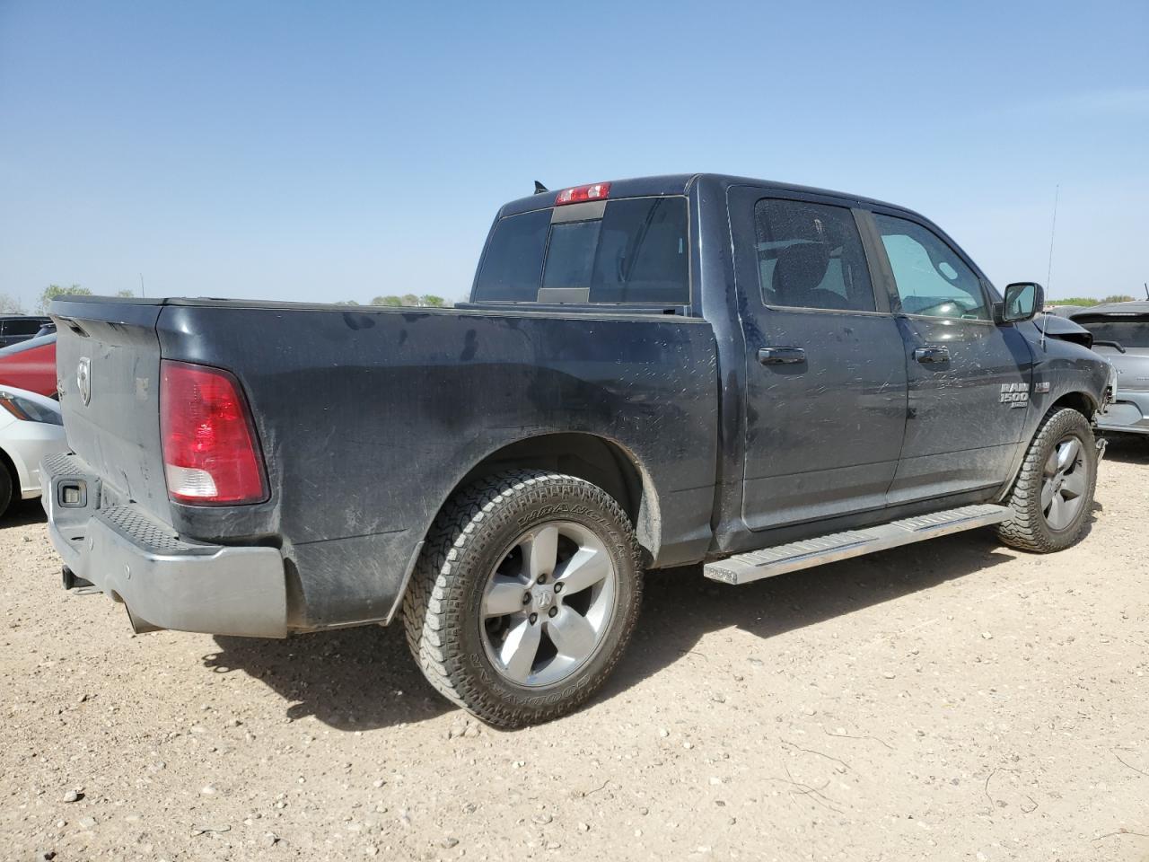 2019 RAM 1500 CLASS - Image 3