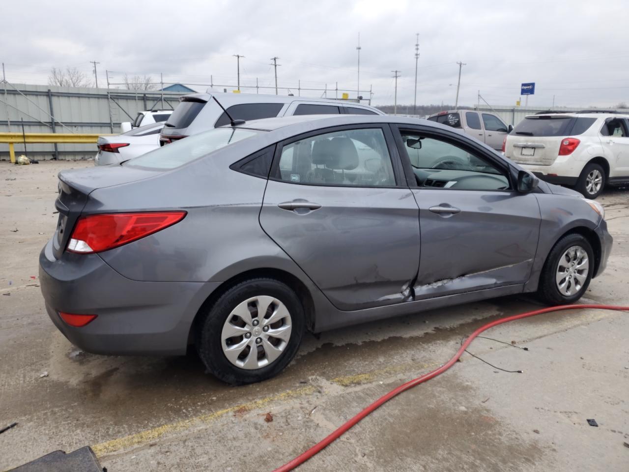 2017 HYUNDAI ACCENT SE - Фото 3