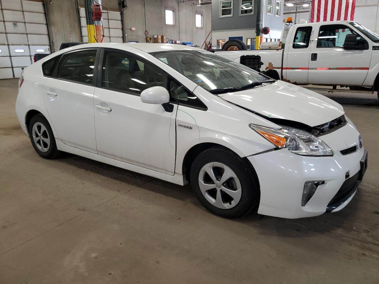 2013 TOYOTA PRIUS - Image 4