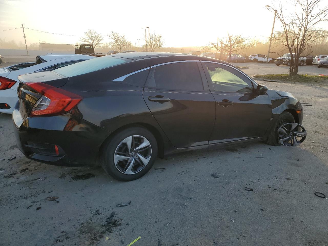 2016 HONDA CIVIC LX - Image 3