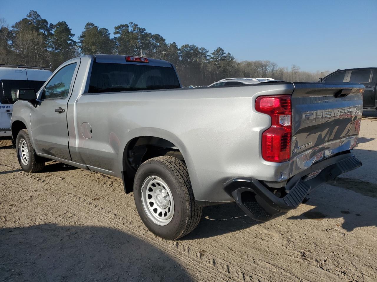 2024 CHEVROLET SILVERADO - Фото 2