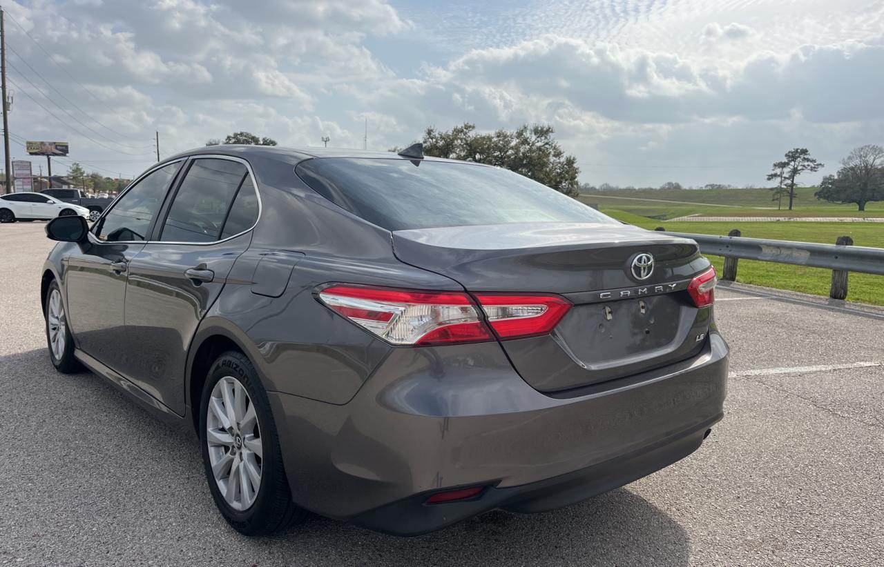 2020 TOYOTA CAMRY LE - Фото 3